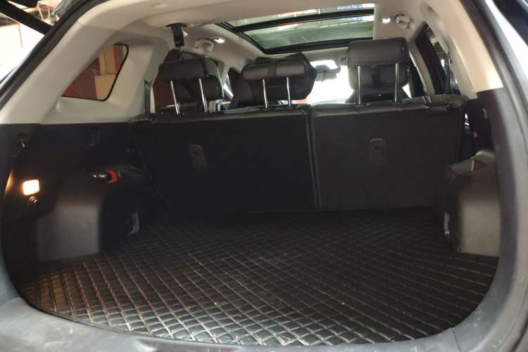 Used CHANGAN CS75 PLUS 2022 2.0T Automatic Pilot Version Trunk