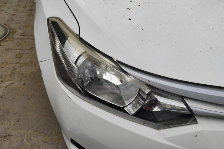 Used Toyota Vios 2014 1.3L Manual Xiang Edition Right Front Headlight
