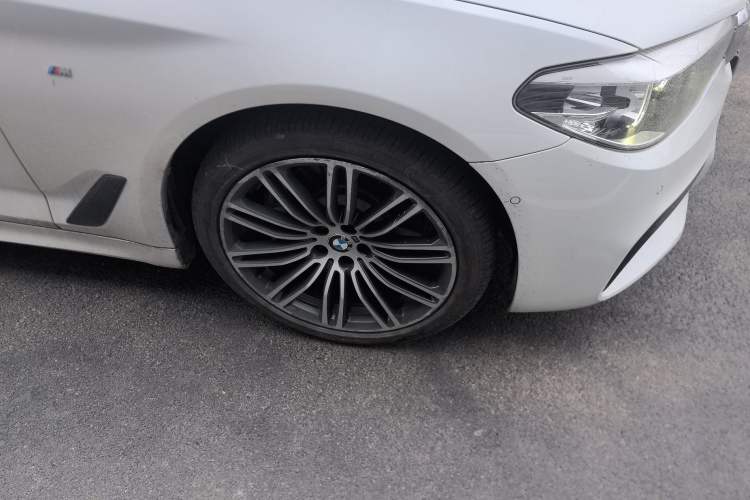 Used BMW 5 Series 2018 Restyled 530Li Leading Edition M Sport Package
