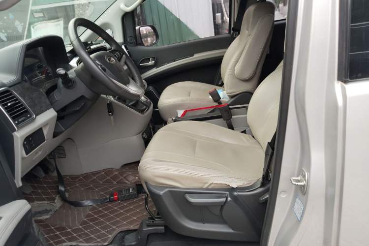 Used JAC Refine M4 2017 2.0T Manual Luxury Version Left Front Seat