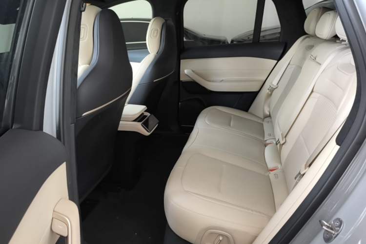 Used Nio ES6 2023 75 kWh
