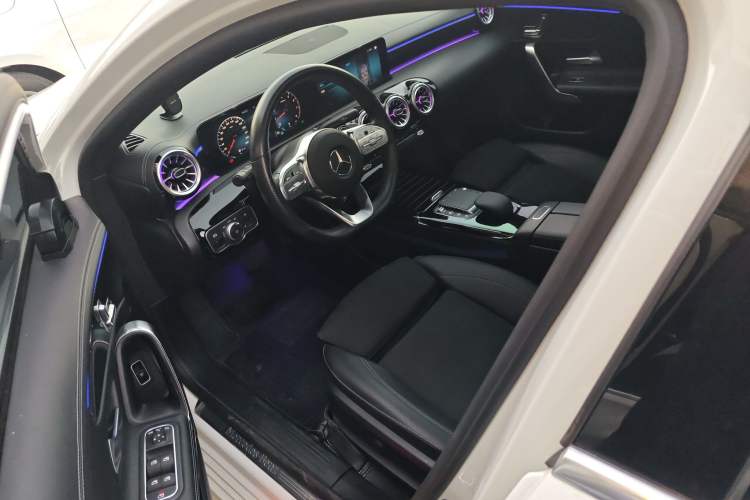 Used Mercedes-Benz A-Class 2021 A 200 L Sport Sedan Fashion Model