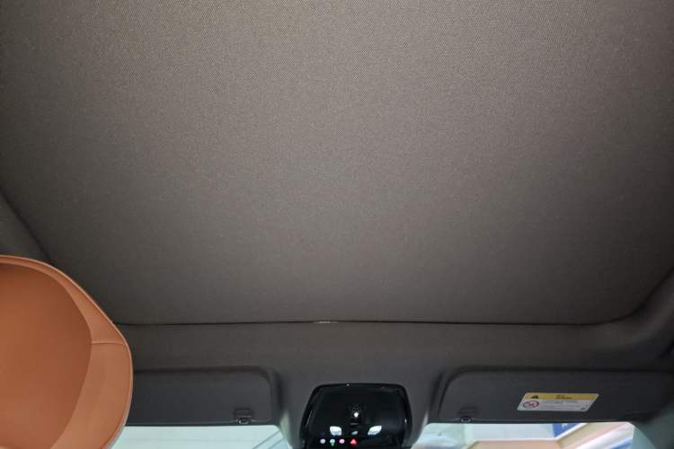 Used Cadillac OPTIQ 2024 Standard Range Version
