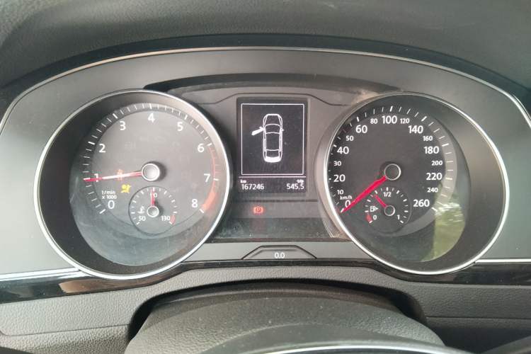 Used Volkswagen Magotan 2019 330TSI DSG Luxury Version China VI Standard Instrument Cluster