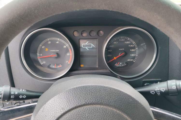 Used BAIC Off-Road BJ40 2016 2.3T Automatic Four-Wheel Drive Premium Edition Instrument Cluster