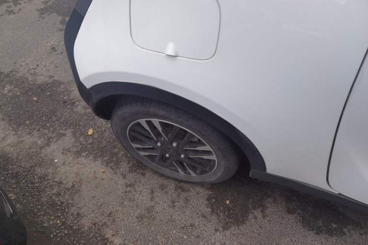 Used Chery QQ Little Ant 2022 Updated Version Sweet Pink Edition Full-Sugar Version 55kW 408km Range (Triple-Lithium Battery) Right Rear Wheel Hub