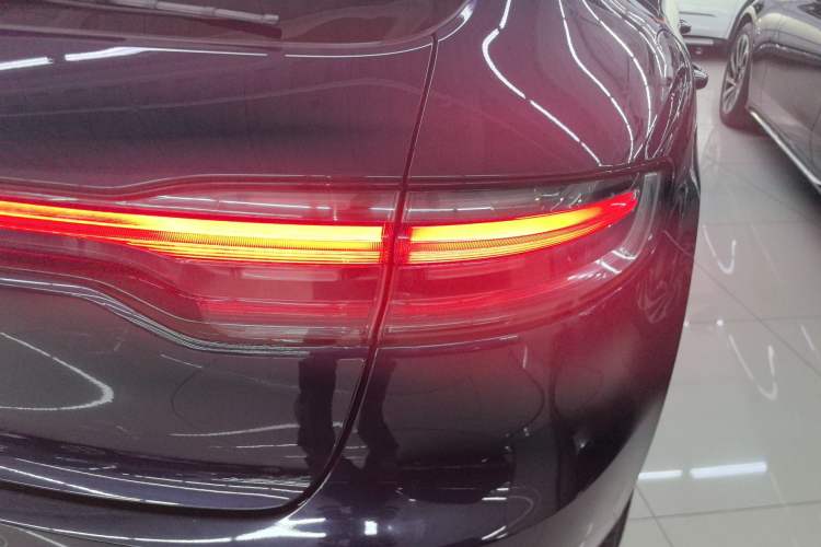 Used Porsche Macan 2021 Macan 2.0T
