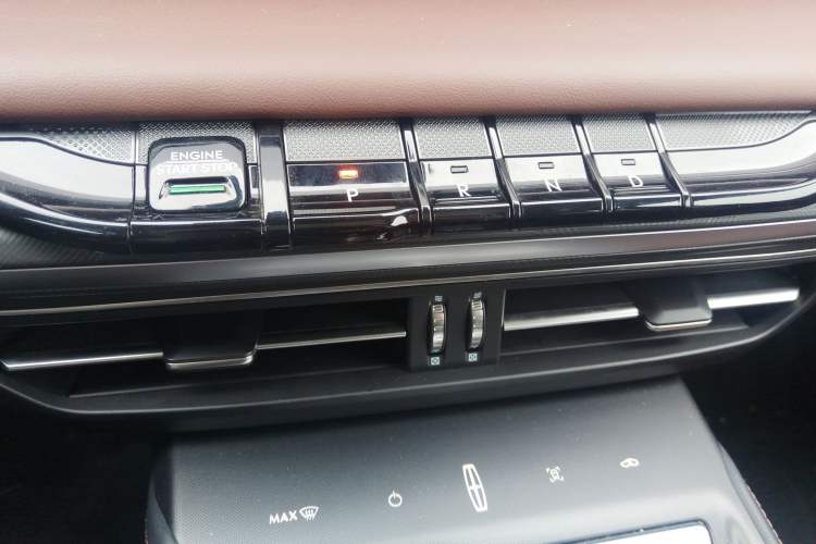 Used Lincoln Z 2024 2.0T Two-Wheel Drive Luxury Hybrid Version Gear Lever