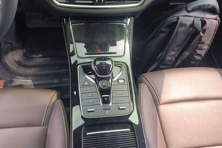 Used BYD Song MAX New Energy 2022 DM-i 105KM Flagship Model
