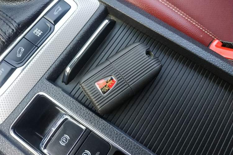 Used Roewe RX5 2016 30T Four-Wheel Drive Automatic Internet Smart Luxury Edition