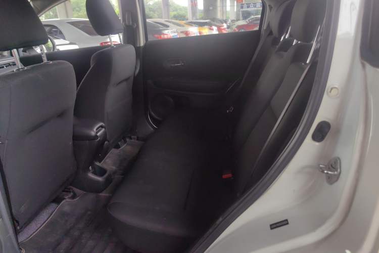 Used Honda Vezel 2015 1.5L CVT two-wheel drive Comfort trim Left Rear Seat