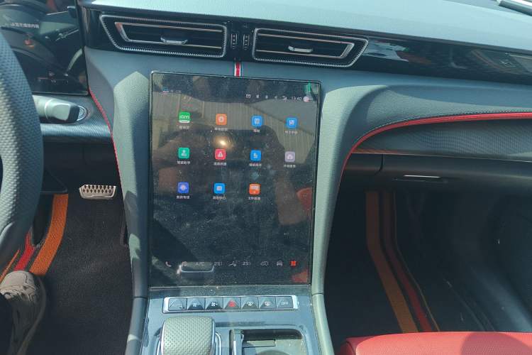 Used Hongqi H6 2024 2.0T ZhiShang Version
