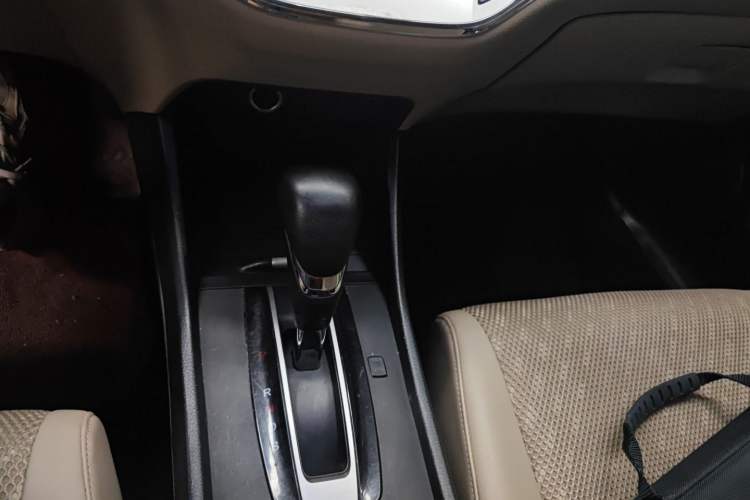 Used Honda Jade 2017 1.8L automatic Comfort version 5 seats