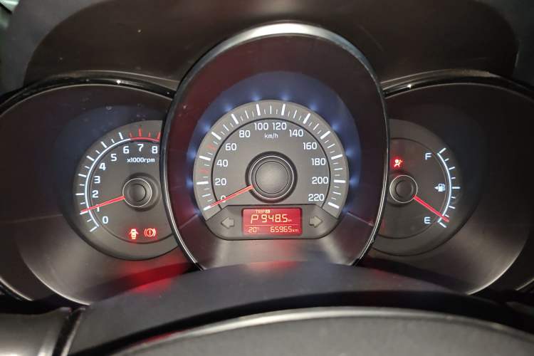 Used Kia K2 2015 Hatchback 1.4L AT GLS Cool Edition