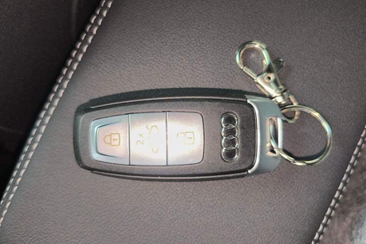 Used Audi A3 2024 A3L Limousine 35 TFSI Fashion Sport Model Vehicle Key