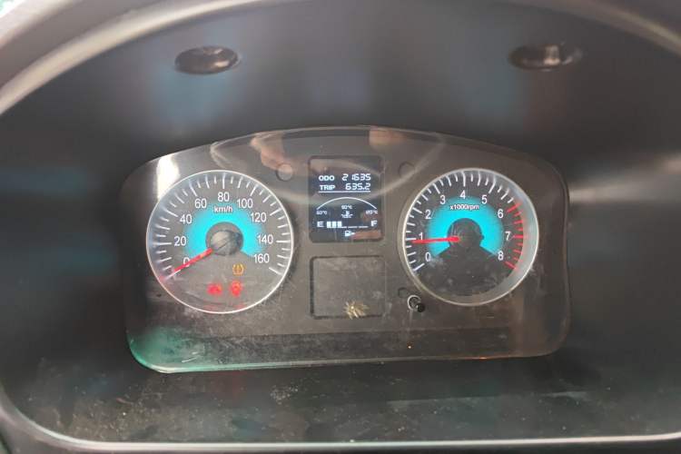 Used Jinbei New Hiace X30L 2024 Champion Edition Coach 5/6/7-Seater with Central Air Conditioning Instrument Cluster