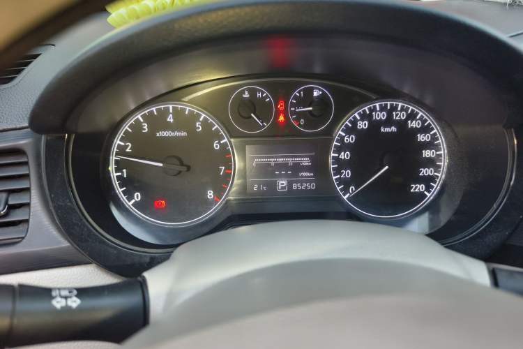 Used Nissan Tiida 2011 1.6L CVT Comfort Model Odometer Close Up