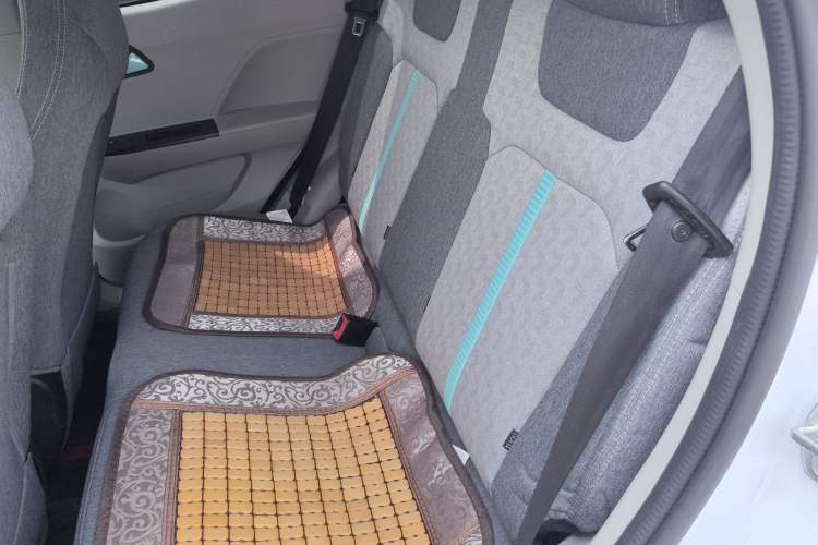 Used JMEV Xiao Qilin 2023 Joyful Edition 201km Comfort Model Left Rear Seat