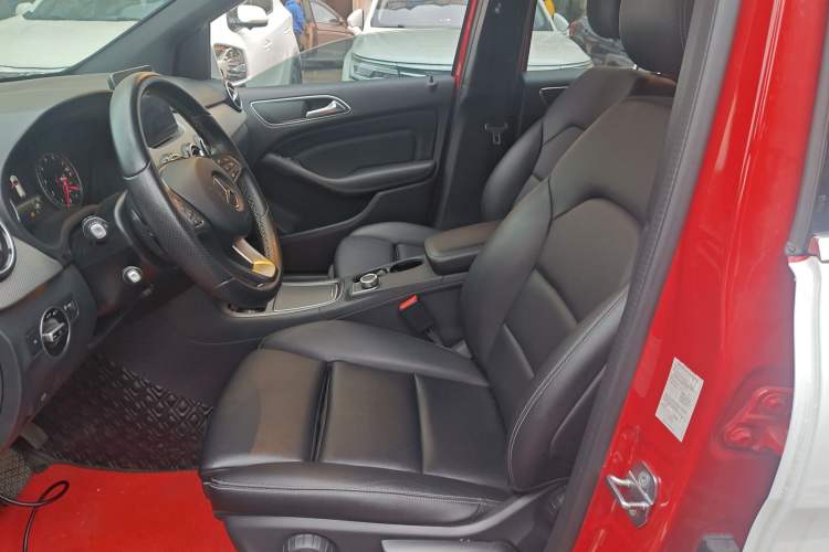 Used Mercedes-Benz B-Class 2019 B 200 Sport Edition Left Front Seat