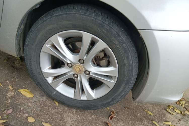 Used Great Wall C30 2013 1.5L Manual Luxury Model Right Front Wheel Hub