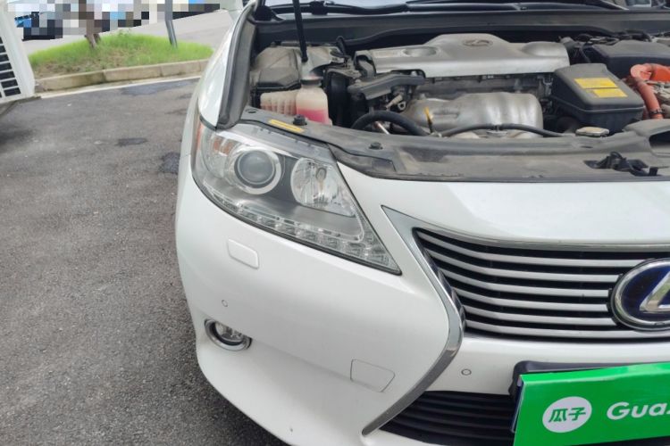 Used Lexus ES 2013 300h Elite Edition