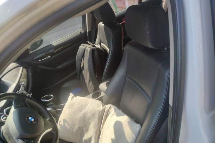 Used BMW X1 2010 xDrive28i
