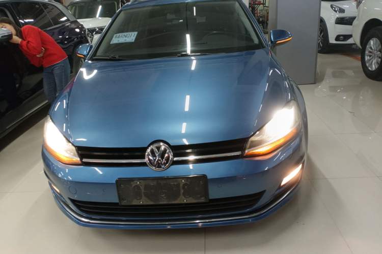 Used Volkswagen Golf 2014 1.4TSI Luxury Travel Edition
