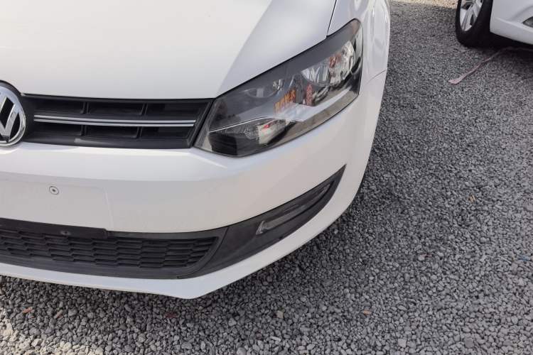Used Volkswagen Polo 2013 1.4L Manual Comfort Edition Left Front Headlight