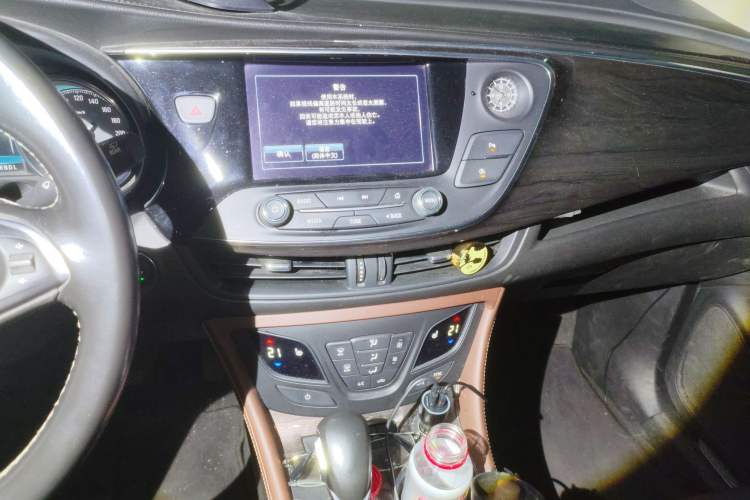 Used Buick Envision 2017 28T Four-Wheel Drive Elite Model
