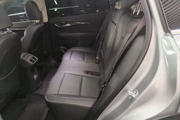 Used Buick Envision 2022 Encore Plus 652T Five-Seat Luxury Model
