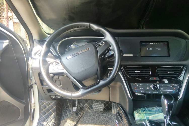 Used Venucia T90 2017 2.0L CVT Smart Edition