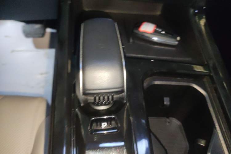 Used Geely Auto Emgrand X7 Sport 2023 Boyue COOL 1.5TD ZhiZun Edition