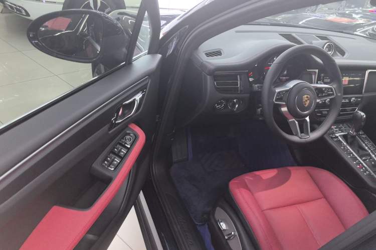 Used Porsche Macan 2021 Macan 2.0T
