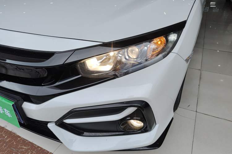 Used Honda Civic 2021 HATCHBACK 220TURBO CVT New Trendsetter