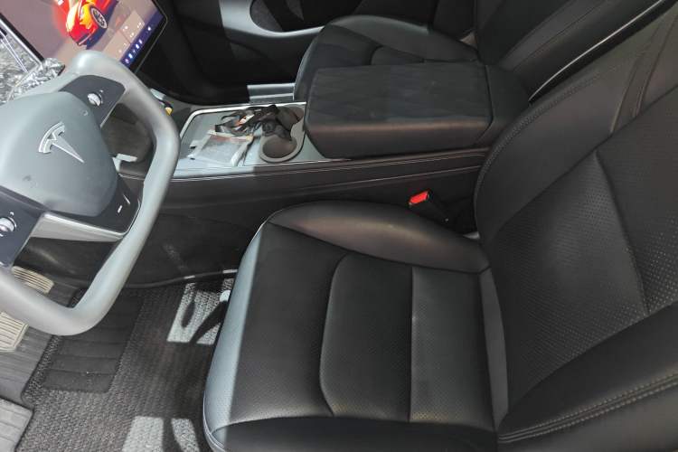 Used Tesla Model Y 2022 Rear-Wheel-Drive Version