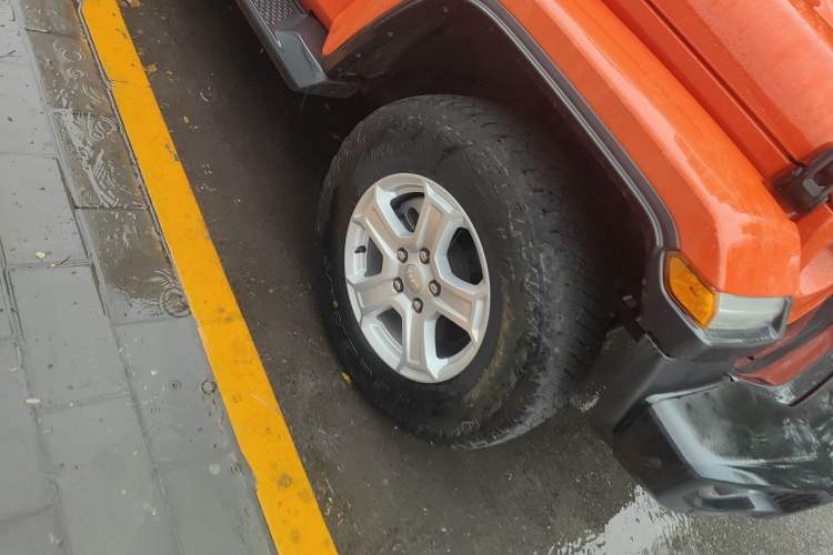 Used Jeep Wrangler 2018 2.0T Sahara Four-Door Edition