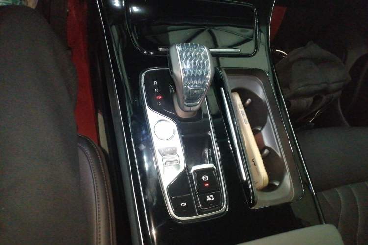 Used GAC Trumpchi M8 2024 Master Series 400T Ultimate Edition Gear Lever