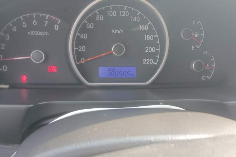 Used Hyundai Celesta 2011 1.6L Manual Comfort Edition
