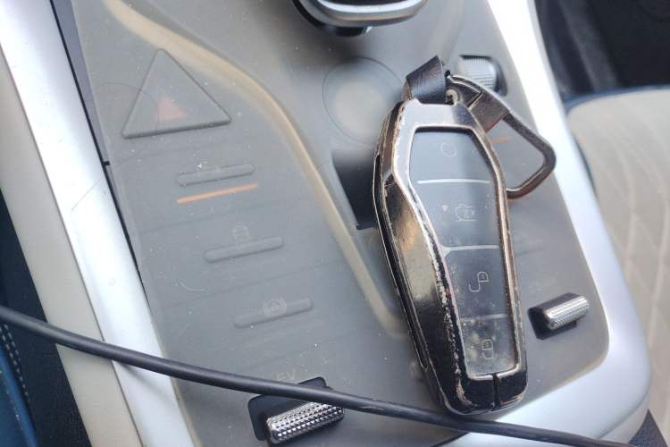 Used BYD Song Pro New Energy 2024 HONOR Edition DM-i 71KM Navigation Model