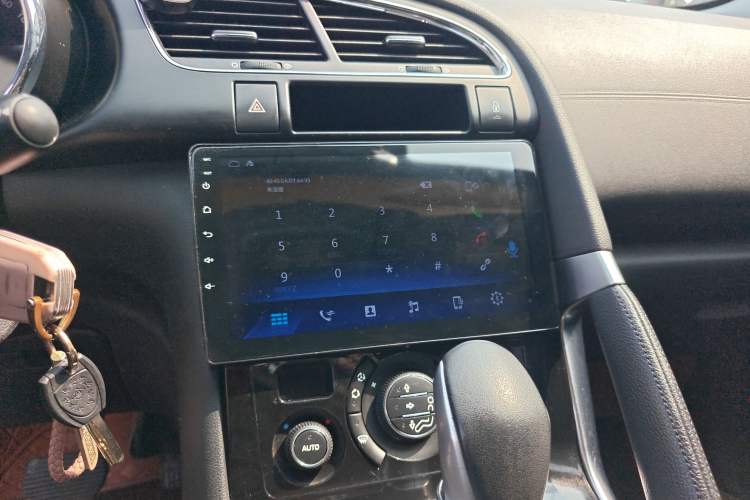 Used Peugeot 3008 2015 2.0L Automatic Trend Edition Audio And AC Panel