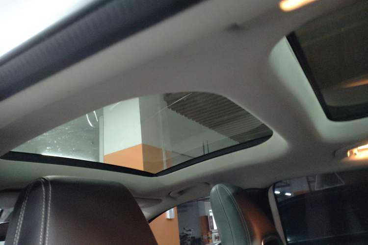 Used Mercedes-Benz GLA 2015 GLA 200 Fashion Model
