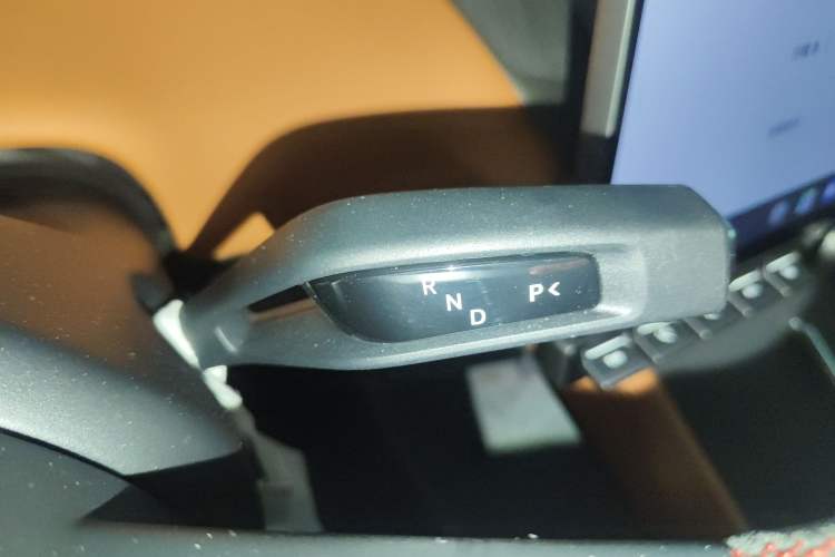 Used Xiaomi Auto YU7 2025 Ultra-Long Range High-Performance All-Wheel-Drive Max Edition
