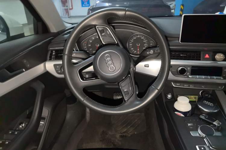 Used Audi A4L 2017 Plus 40 TFSI Fashion Model