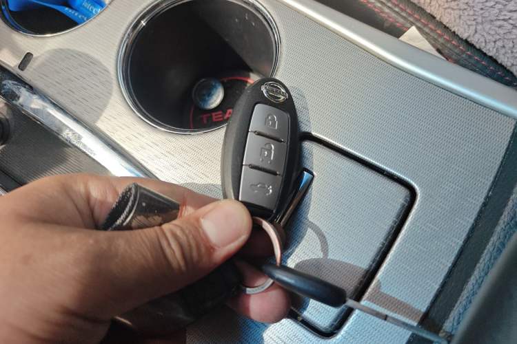 Used Nissan Teana 2016 Revised Version 2.0L XL Comfort Edition Vehicle Key