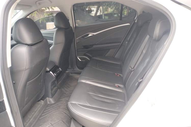 Used NETA U 2023 NETA U-Ⅱ 400 U-SHOW Edition Lithium-Ion Battery Left Rear Seat