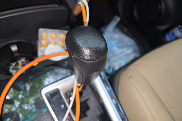 Used Toyota Fortuner 2016 2.7L Middle East Version Gear Lever
