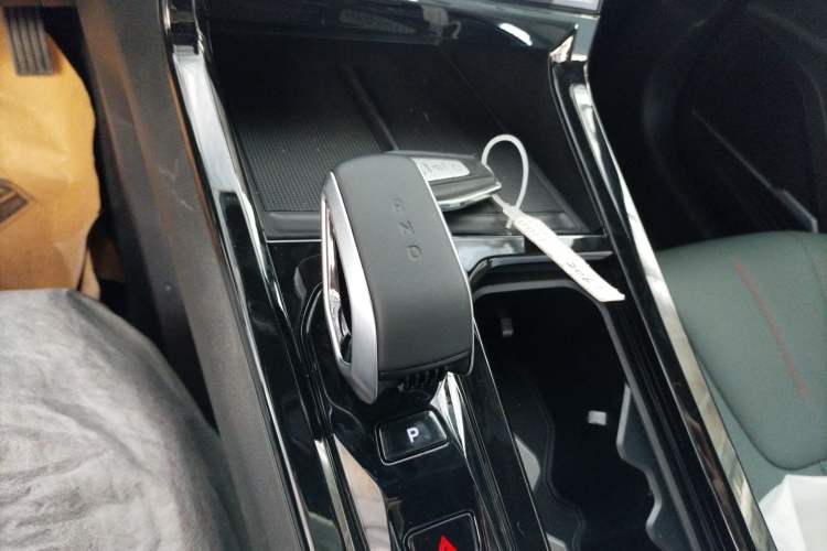 Used Geely Auto Emgrand X7 Sport 2024 1.5TD Smart Connect+