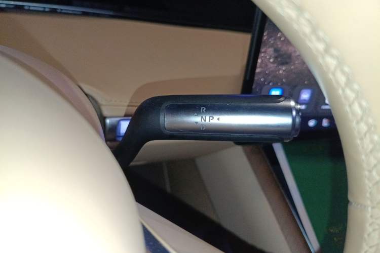 Used Hima Stelato S9 2024 All-Electric Ultra Four-Wheel-Drive Flagship Edition Gear Lever