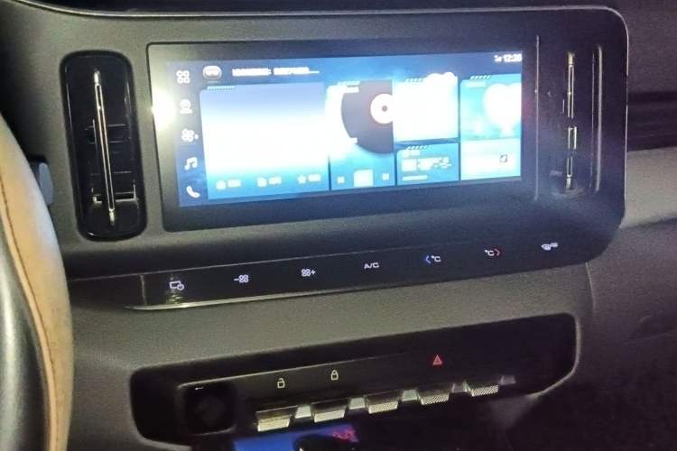 Used Baojun RC-5 2020 1.5L Manual Zhiyao Elite Edition
