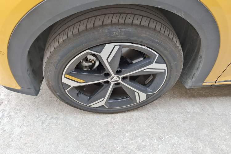 Used Deepal S07 2026 230Ultra with Huawei Qiankun ADS SE Edition Left Front Wheel Hub